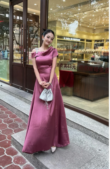 Niulatu Red Sheath Satin Bridesmaid Dresses Red Formal Evening Dresses HZ1026
